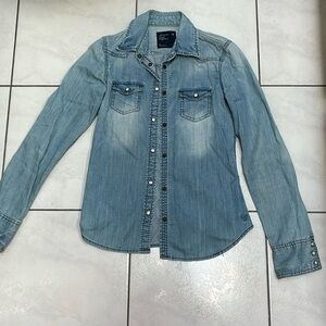 American Eagle Jean shirt